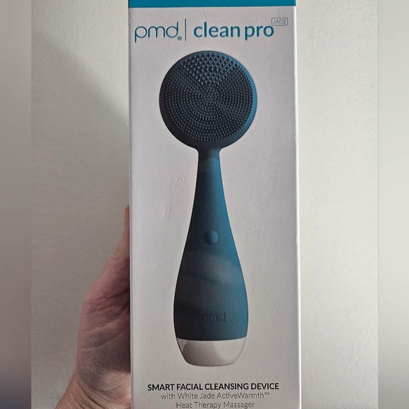 NWT PMD Clean Pro Jade Facial Cleansing Device